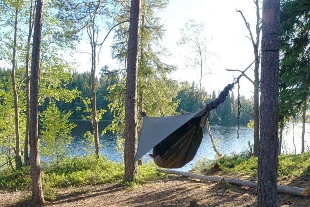 Hängmatta med tarp och myggnät
